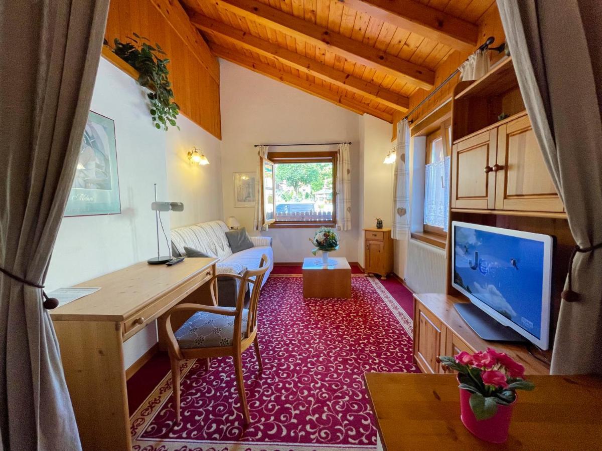 Alledolomiti Boutique Lake Hotel - Adults Friendly Мольвено Экстерьер фото