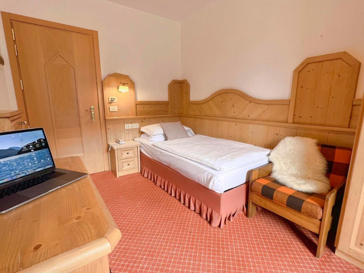 Alledolomiti Boutique Lake Hotel - Adults Friendly Мольвено Экстерьер фото