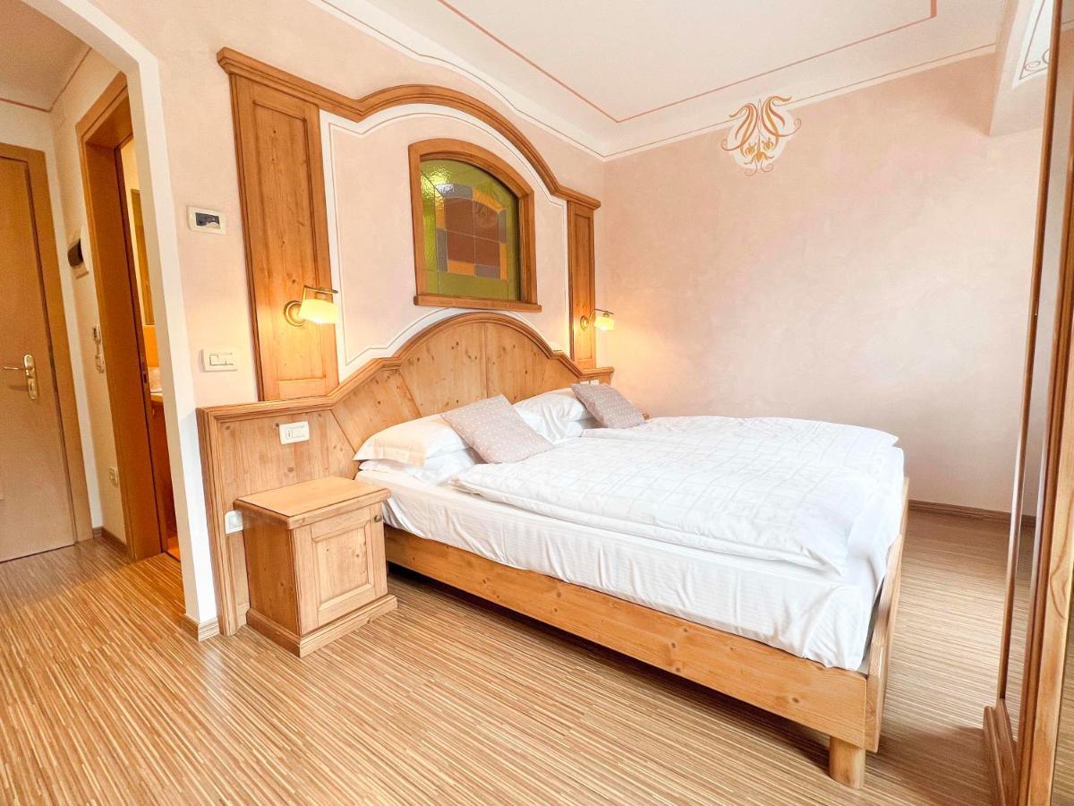 Alledolomiti Boutique Lake Hotel - Adults Friendly Мольвено Экстерьер фото