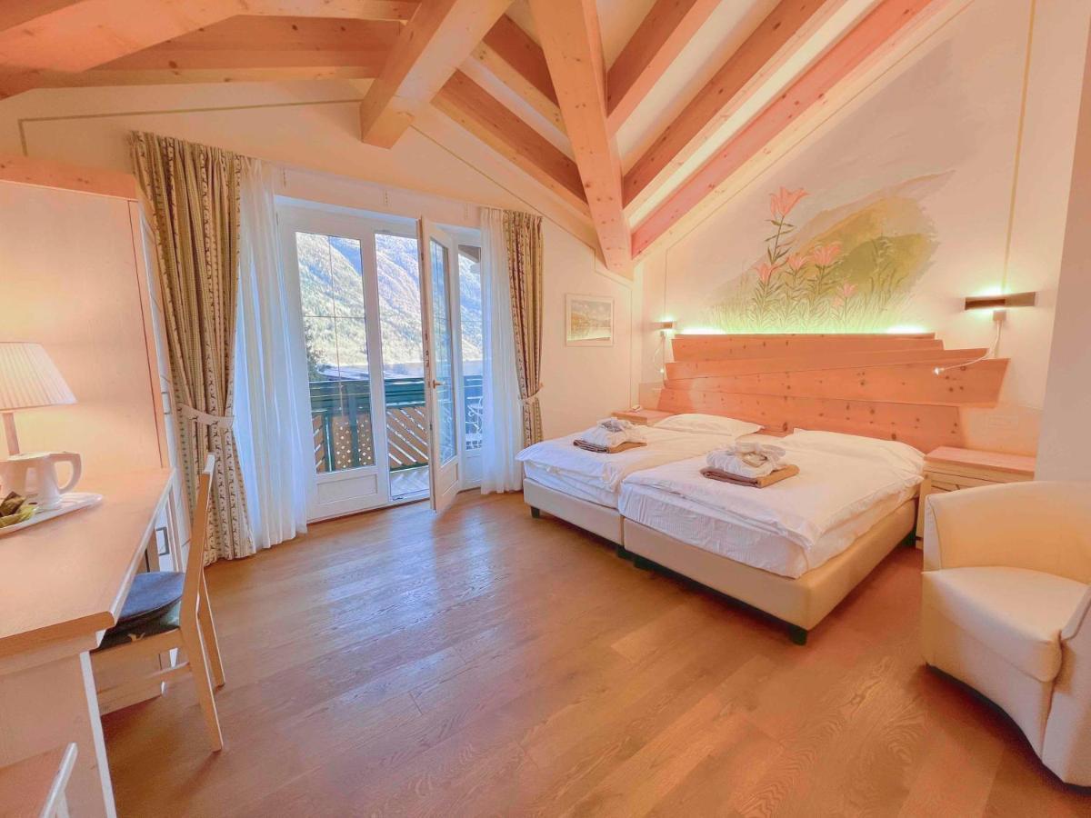 Alledolomiti Boutique Lake Hotel - Adults Friendly Мольвено Экстерьер фото